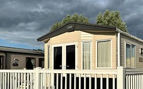 Tattershall Lakes- Lancaster Crescent